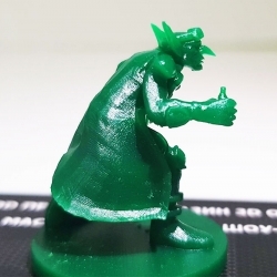 Гоблін з пляшкою